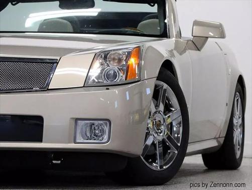 2006 Cadillac XLR Base