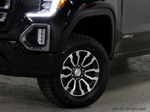 Black 2021 GMC Sierra 1500 AT4