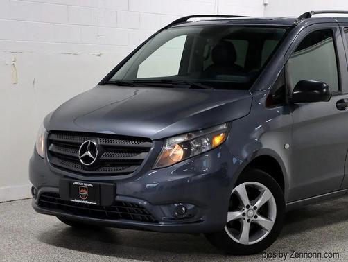 2016 Mercedes-Benz Metris Base