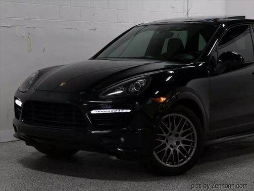 2013 Porsche Cayenne GTS