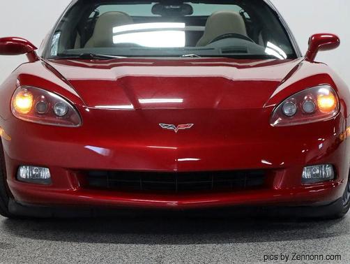 2005 Chevrolet Corvette Base