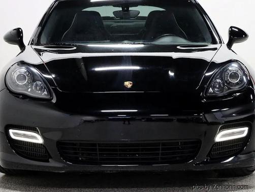 2012 Porsche Panamera Turbo S