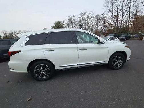 2017 INFINITI QX60 Base