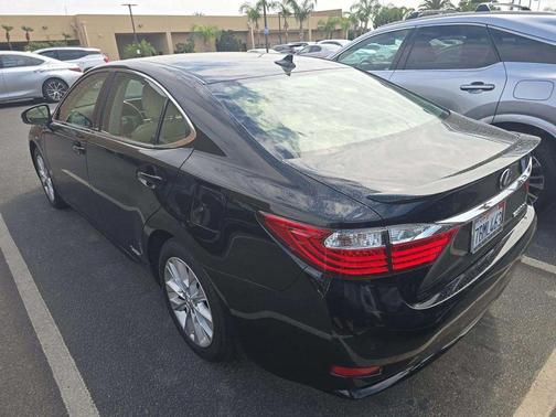 2013 Lexus ES 300h Base