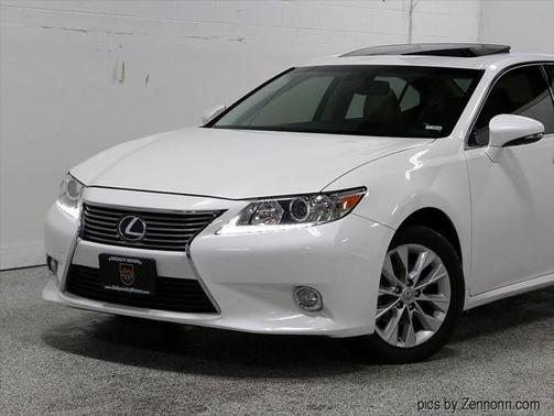 2015 Lexus ES 300h Base