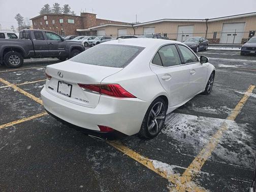 2018 Lexus IS 300 Base