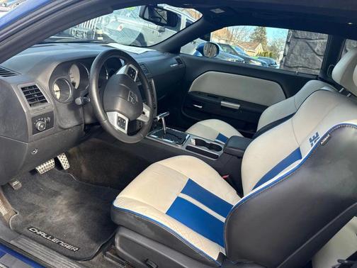 2011 Dodge Challenger SRT8