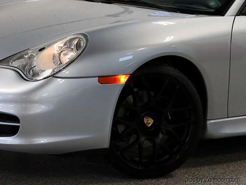 2003 Porsche 911 Carrera 4