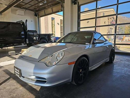 2003 Porsche 911 Carrera 4