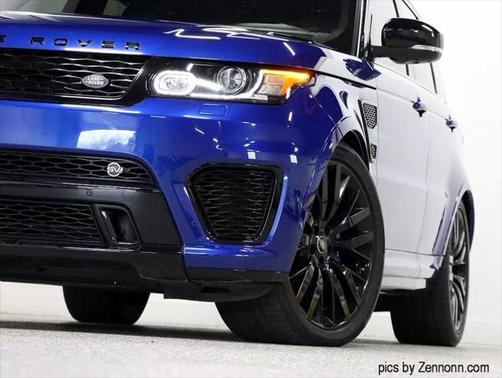 2017 Land Rover Range Rover Sport 5.0L Supercharged SVR