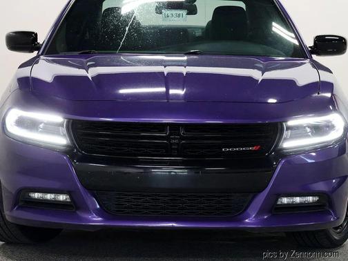 Plum Crazy Pearlcoat 2016 Dodge Charger R/T