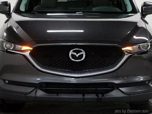 2017 Mazda CX-5 Sport