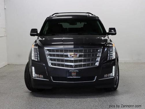 2017 Cadillac Escalade Luxury