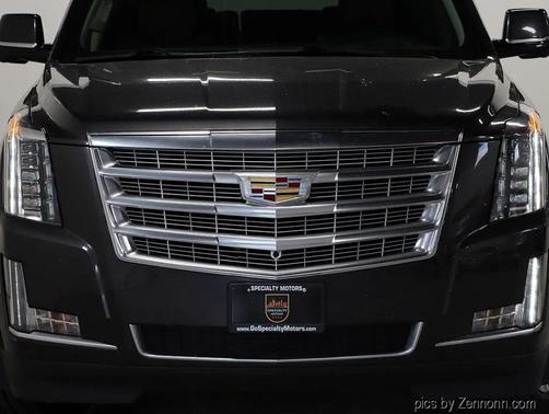 2017 Cadillac Escalade Luxury