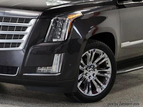 2017 Cadillac Escalade Luxury