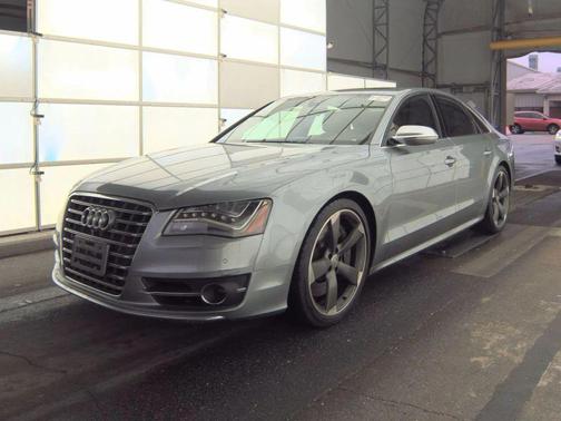 2013 Audi S8 4.0T