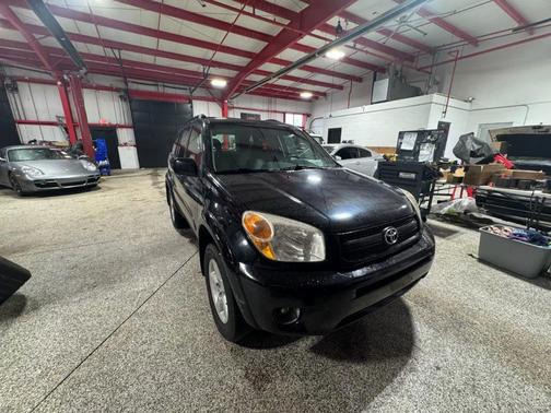 2004 Toyota RAV4 Base