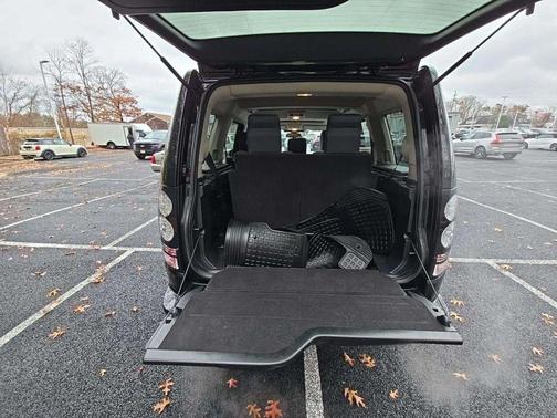 2014 Land Rover LR4 Base