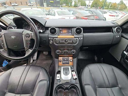2016 Land Rover LR4 Base