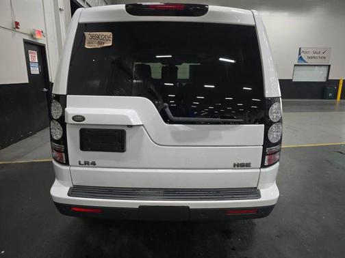 2016 Land Rover LR4 Base