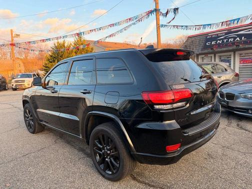 2019 Jeep Grand Cherokee Altitude