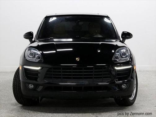 2017 Porsche Macan Base