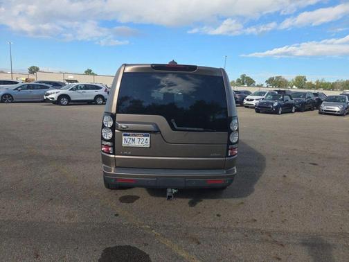 2016 Land Rover LR4 Base