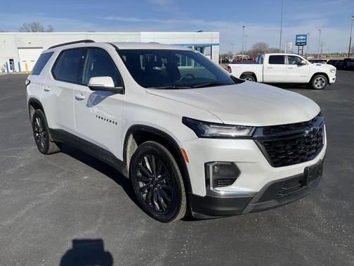 2023 Chevrolet Traverse RS