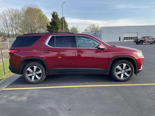 2021 Chevrolet Traverse LT Leather
