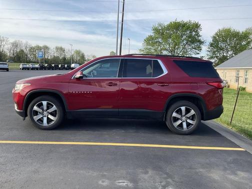 2021 Chevrolet Traverse LT Leather