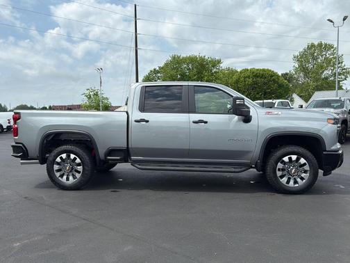 2025 Chevrolet Silverado 2500 Custom