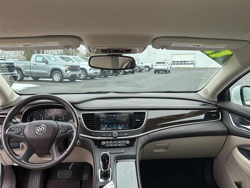 2017 Buick LaCrosse Essence