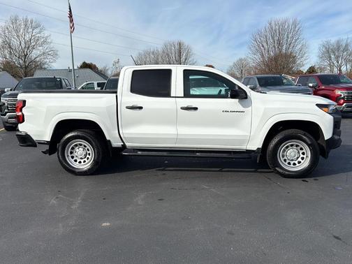 2024 Chevrolet Colorado WT