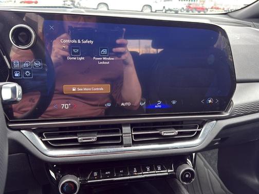 2025 Chevrolet Equinox EV LT1 w/PCY