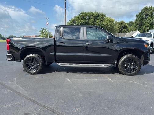 2025 Chevrolet Silverado 1500 Custom Trail Boss
