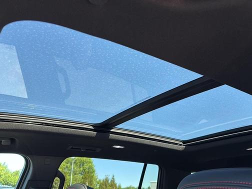 Sandstone Gray 2026 Chevrolet Traverse Z71