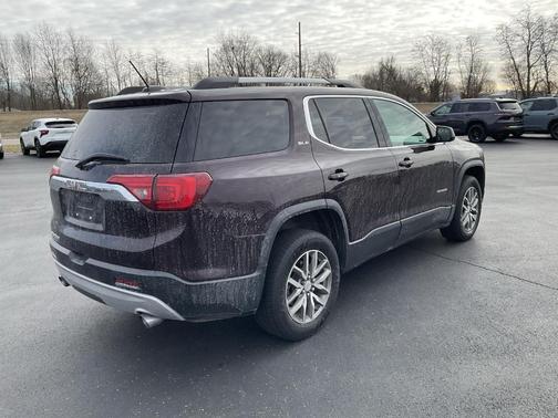 2017 GMC Acadia SLE-2