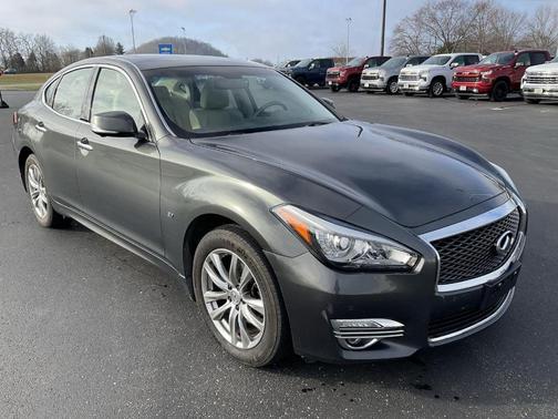 2015 INFINITI Q70 3.7X