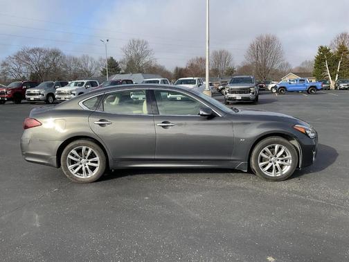2015 INFINITI Q70 3.7X