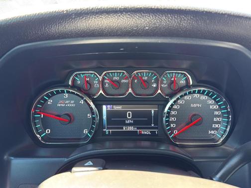 Summit White 2018 Chevrolet Silverado 2500 LT