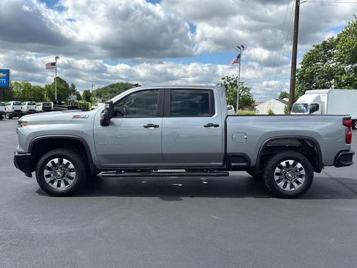 2024 Chevrolet Silverado 2500 Custom
