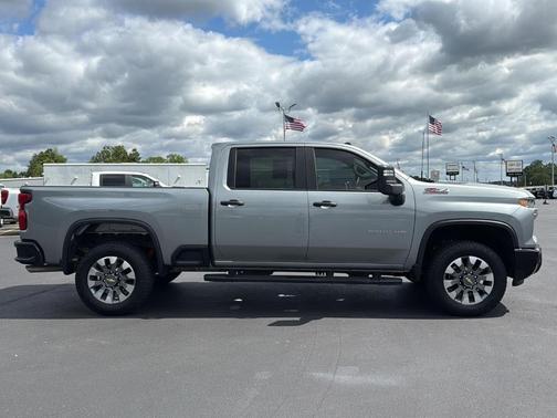 2024 Chevrolet Silverado 2500 Custom