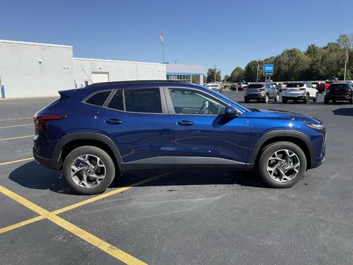 2024 Chevrolet Trax LT