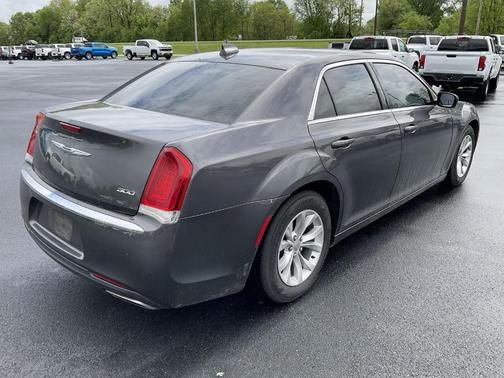 2016 Chrysler 300 Limited