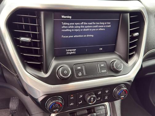 2021 GMC Acadia SLT