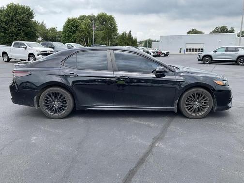 Midnight Black Metallic 2021 Toyota Camry SE Nightshade