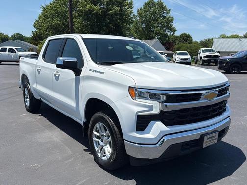 Summit White 2023 Chevrolet Silverado 1500 LT