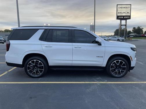 2025 Chevrolet Tahoe RST