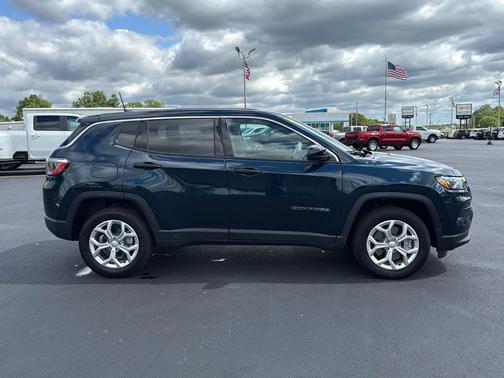 2024 Jeep Compass Sport