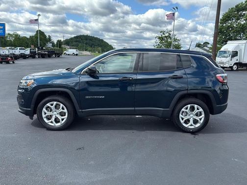 2024 Jeep Compass Sport